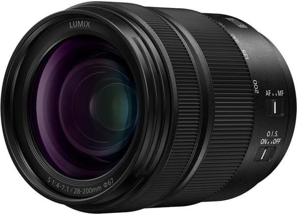 Telephoto lens Panasonic Lumix S 28-200mm f/4-7.1 MACRO O.I.S. (S-R28200E) photo 1