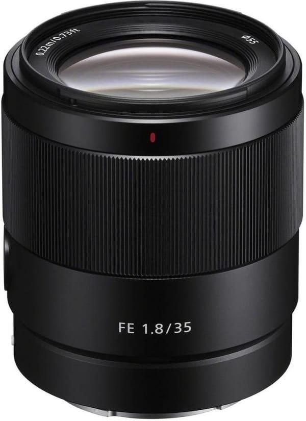 Prime lens Sony FE 35mm f/1.8 Black (SEL35F18F) photo 1